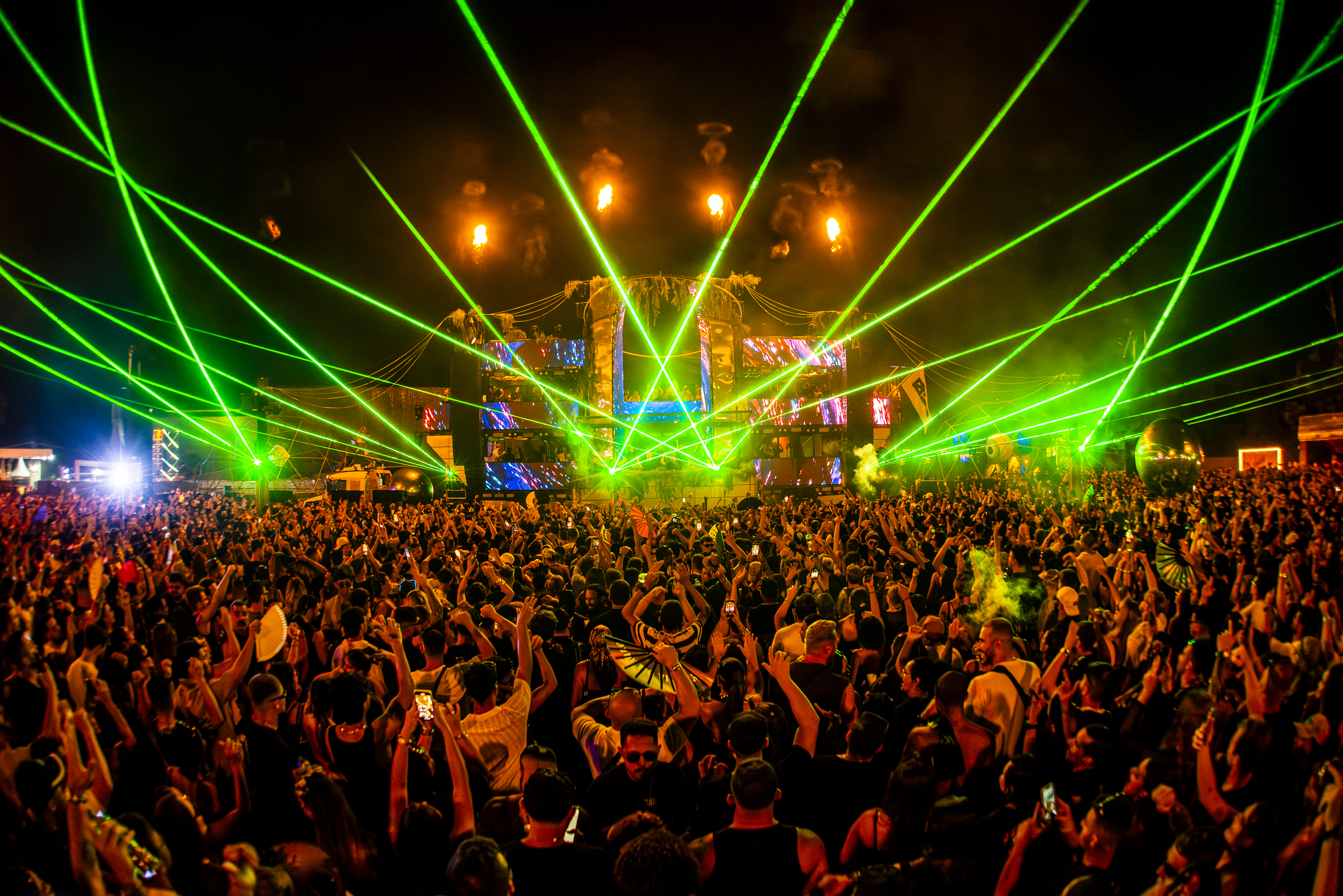 DNA Art Car — Vintage Culture